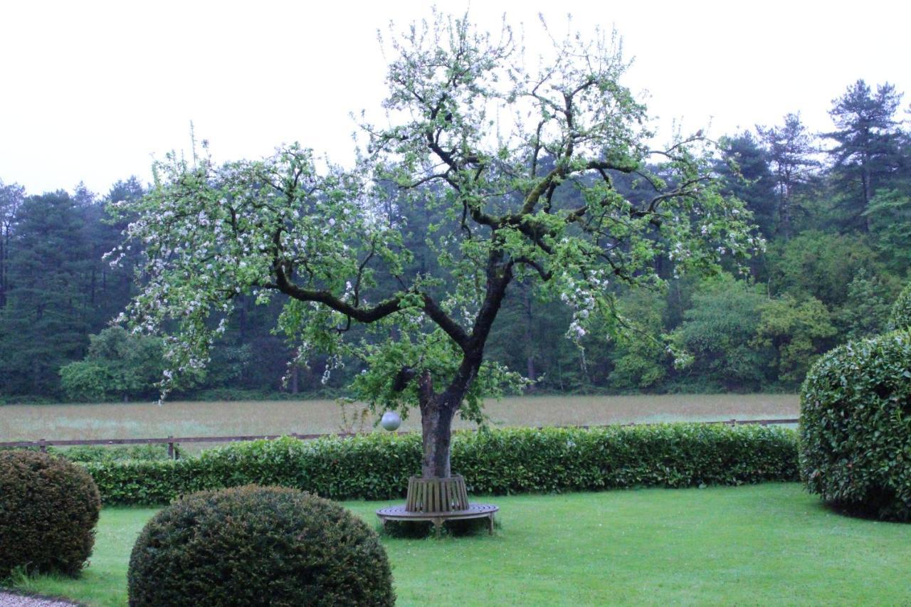 Huize Koempoelan Bed & Breakfast Naarden Exterior foto